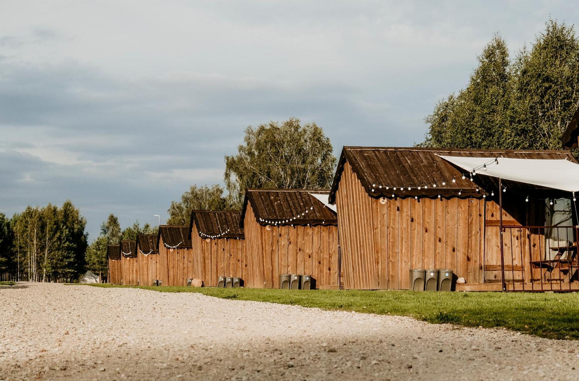 Kempings Daugavas Lokos Sargeliski Esterno foto